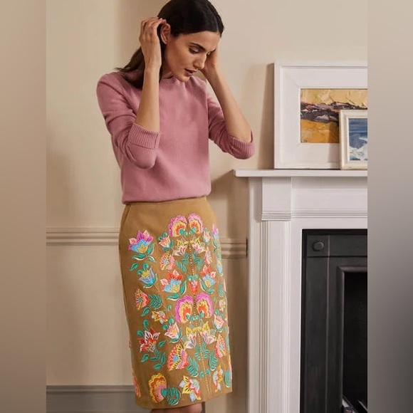 Caitlin Embroidered Skirt
Camel - Picture 5 of 16